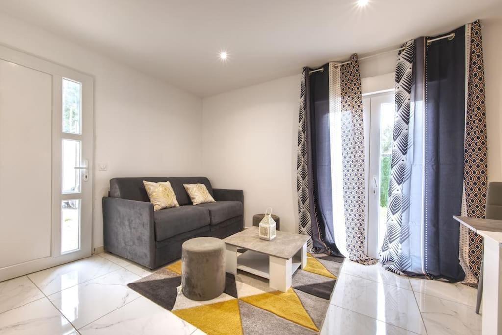 Appt P2 De 1 A 6 Pers A Rognac Apartment Exterior foto